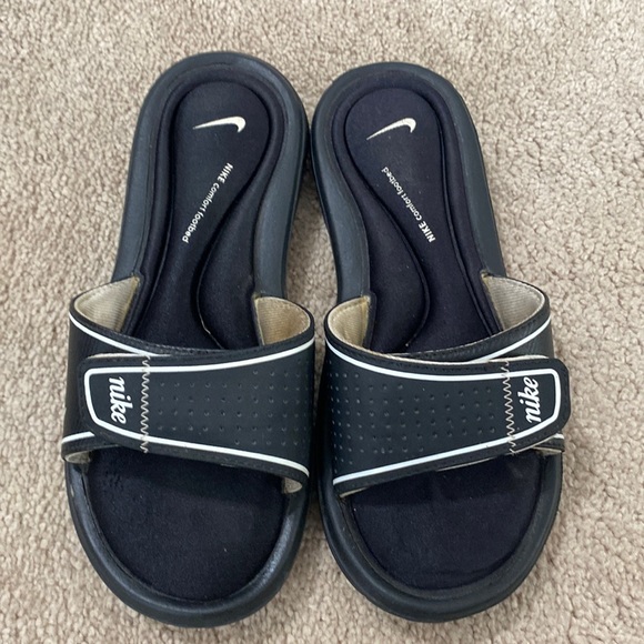 Nike Other - Nike Slides size 5 boys :) Comfort footbed with Velcro straps